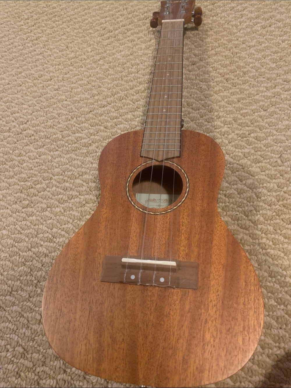 Kmise Ukulele